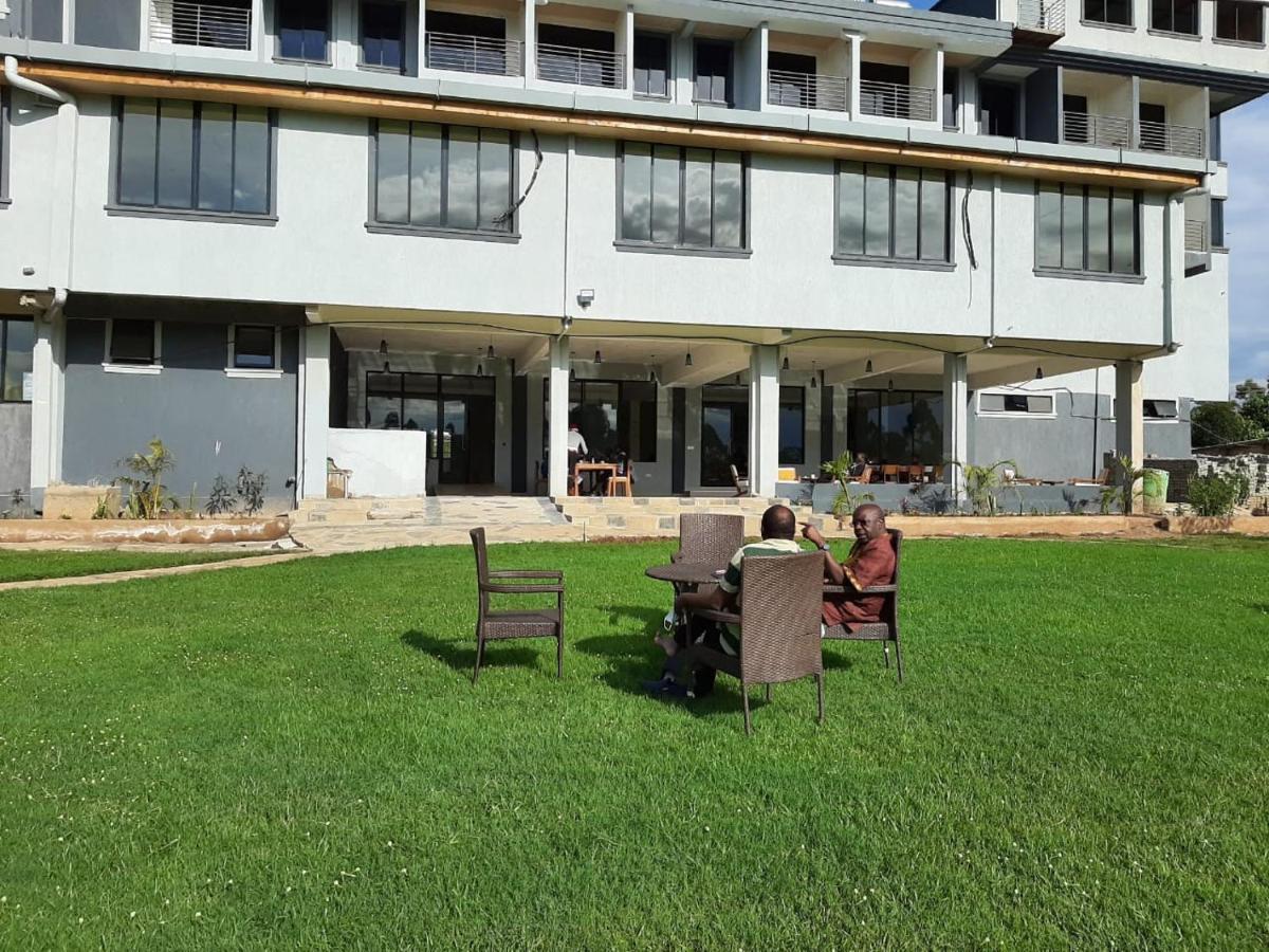 The Willis Hotel, Bomet Exteriér fotografie