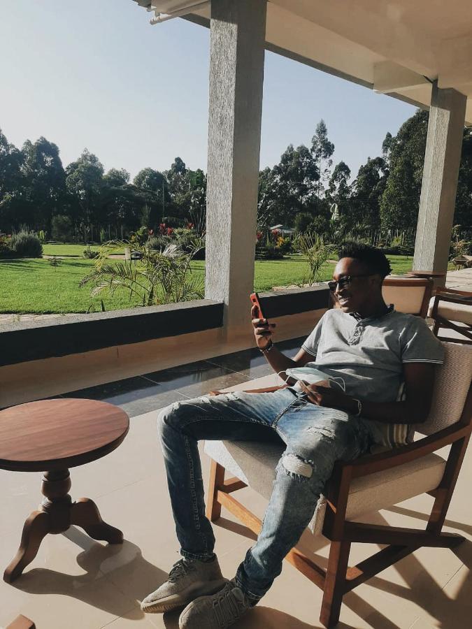 The Willis Hotel, Bomet Exteriér fotografie