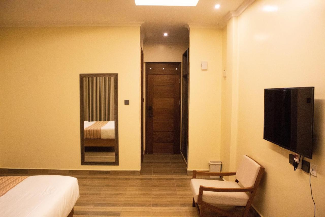 The Willis Hotel, Bomet Exteriér fotografie